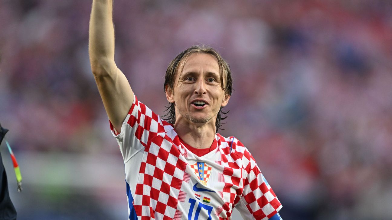 莫德里奇再创世界杯历史 克罗地亚连进淘汰赛